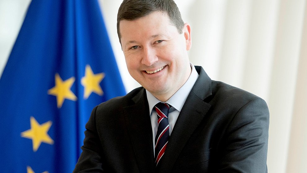 Dr. Martin Selmayr
