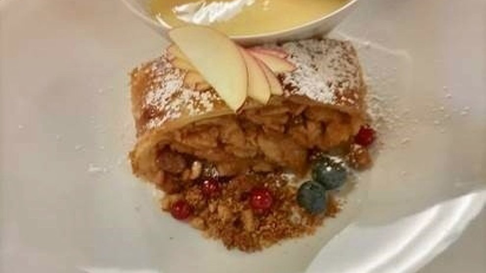 Apfelstrudel vom Hotel Goldener Berg