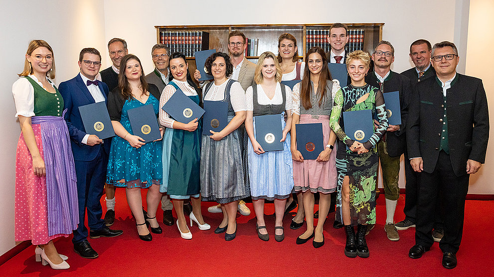 Erfolgreich abgeschlossen! ÖHV gratuliert Absolvent:innen der Abteilungsleiterakademie 2022