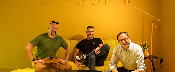 ReGuest übernimmt 30 % der Servecloud AG