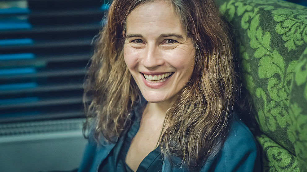 Dr. Natalie Knapp