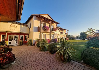 HOTEL-RESTAURANT TEUSCHLER-MOGG
