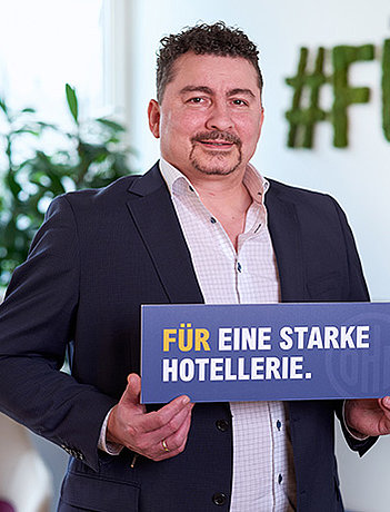 Martin Stanits