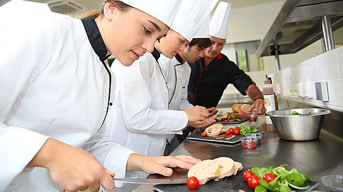 Die ÖHV präsentiert die Ergebnisse der Praktikumsbefragung